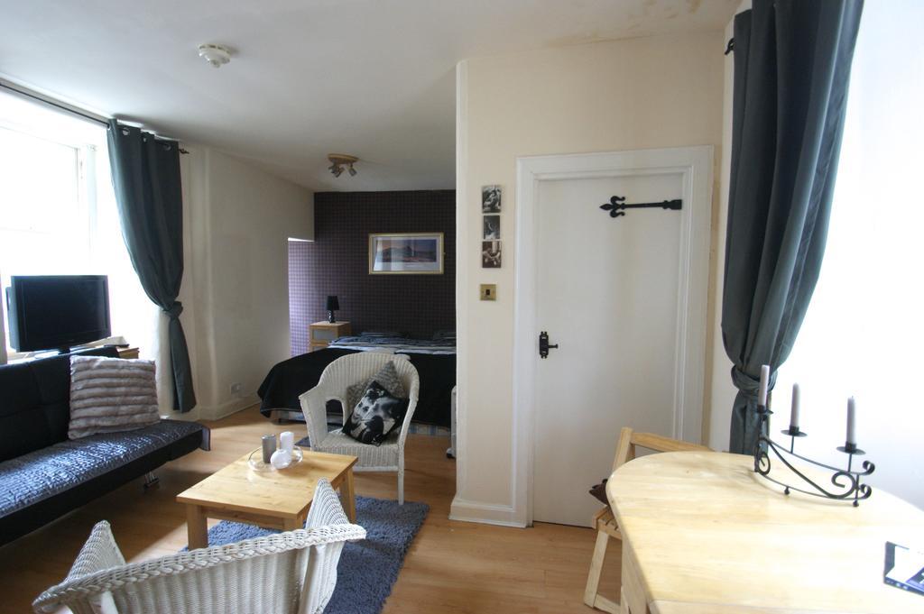 Royal Mile Group Apartments Edimburgo Habitación foto
