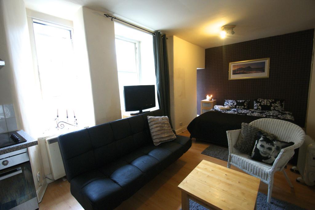 Royal Mile Group Apartments Edimburgo Habitación foto